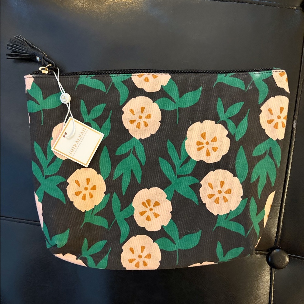NWT Shiraleah Black Floral Canvas Cosmetic Pouch